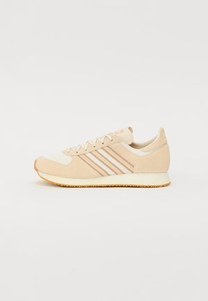 adidas Originals, ATLANTA , mleczny