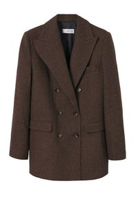 Bruine blazer met hondentandpatroon, dubbele rij knopen, brede revers en twee zijzakken, met een gestructureerde vorm en een textuurrijke stof.