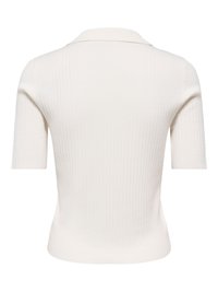 Haut en maille blanc à manches courtes côtelées avec un col plié, vu de dos.