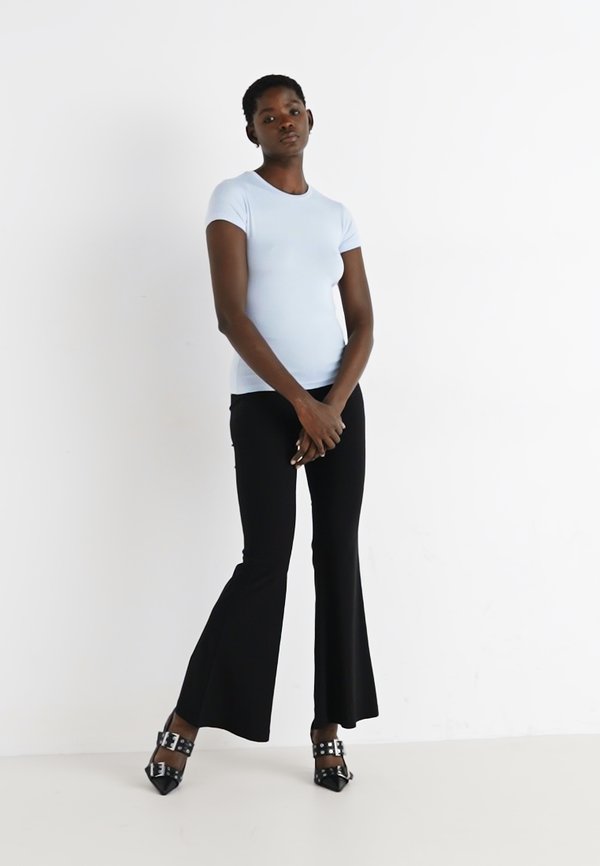 SOFT TOUCH - Basic T-shirt - skyway4