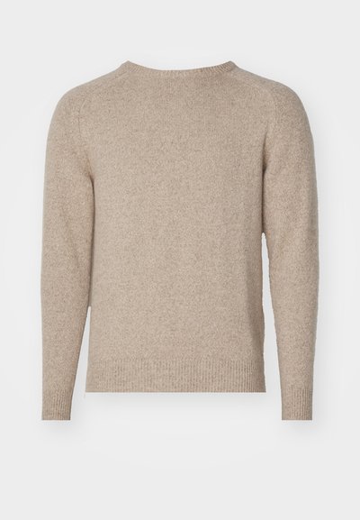 Beige kötött pulóver kerek nyakkivágással, hosszú ujjakkal, bordázott mandzsettával és hem. Puha tapintás, finom szövetmintával.