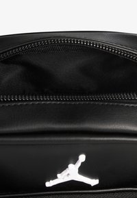 Jordan AJ FESTIVAL BAG  - Borsa a tracolla - black/white
