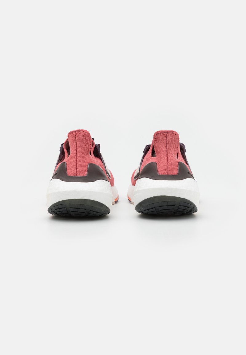 Adidas Ultraboost 22 GTX Damen 21RUN, 47% OFF
