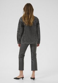 Kaffe JAIDEN - Teksajakk - dark grey washed denim