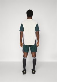 adidas Performance JUVENTUS TRAINING SHORTS - Klubové oblečenie - shadow green