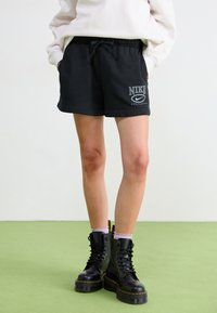 Nike Sportswear - CLUB - Tracksuit bottoms - black Thumbnail Image 1