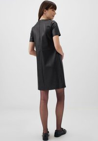 Jimmy Key CREW NECK SHORT SLEEVE MINI - Jurk - black