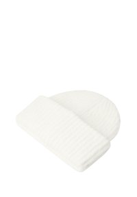 Hvid strikket beanie med ribbet tekstur, der har en foldet manchett og en rund top. Fremstillet af blødt, varmt materiale.