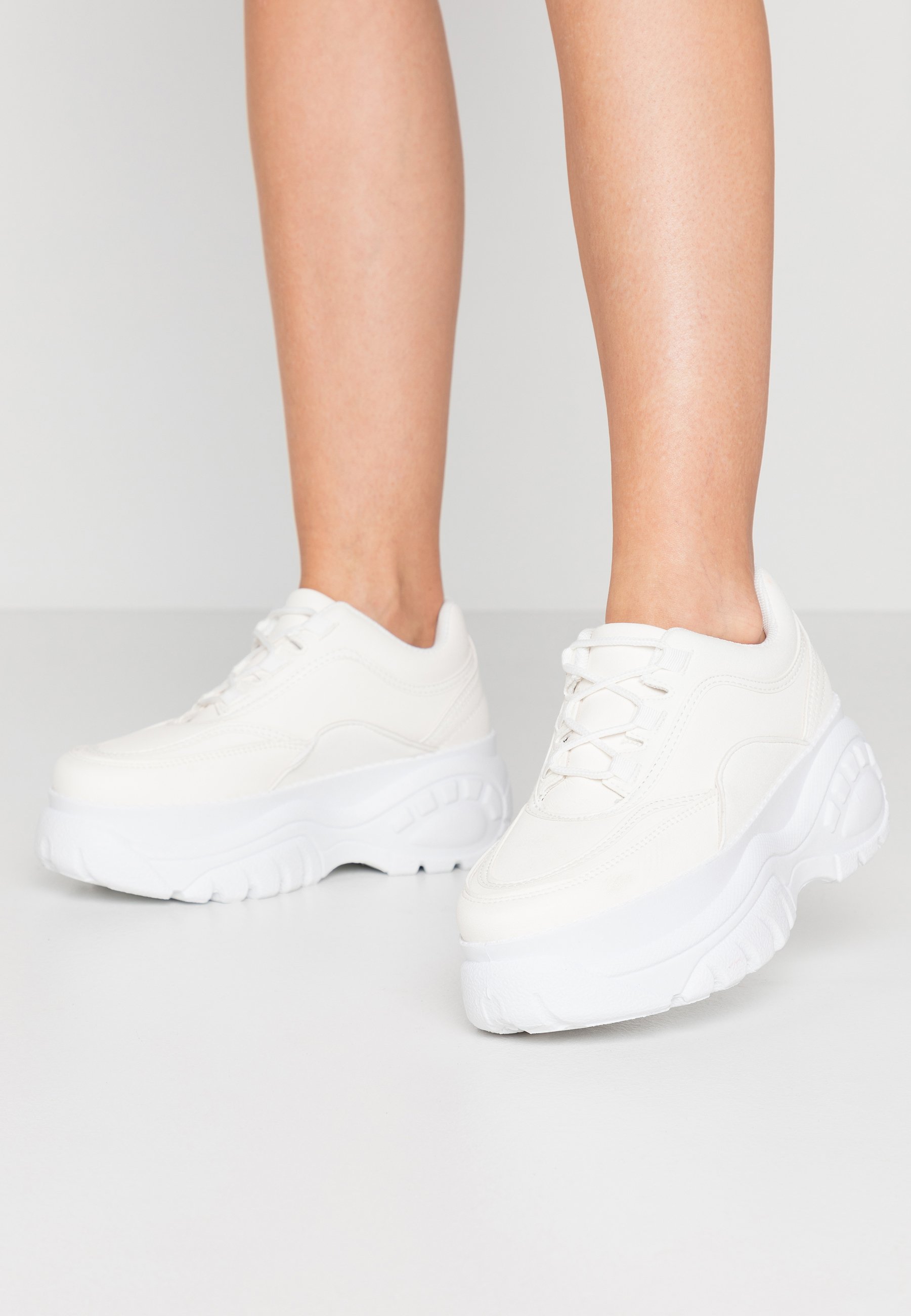 Raid Salg | Dame | Sneakers | Nye tilbud hos Zalando Hvite Raid Sko på nett | | Kjøp nye sko på nett hos Zalando