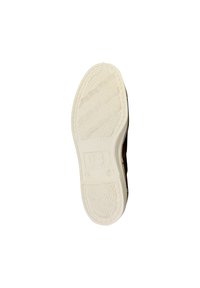 Semelle de chaussure avec un motif en caoutchouc blanc texturé. Rainures courbées et un détail logo rectangulaire. Parois latérales en matériau marron.