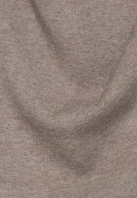 Lichtbruin, gestructureerde breisel met een gladde oppervlakte, met subtiele kleur- en dieptevariaties, geschikt voor kleding.