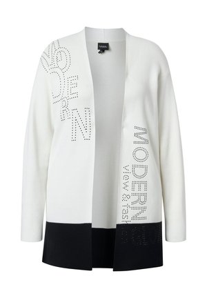 Witte cardigan met open voorkant, zwarte zoom en gestippelde tekst met het woord "Modern" en gedeeltelijk zichtbare woorden op de voorpanelen.