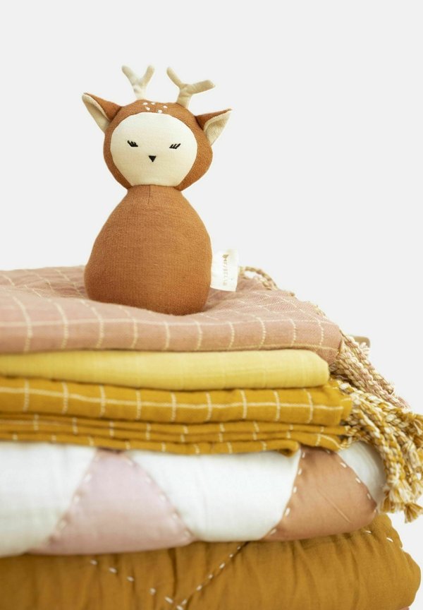 TUMBLER FAWN – Kuscheltier – ochre