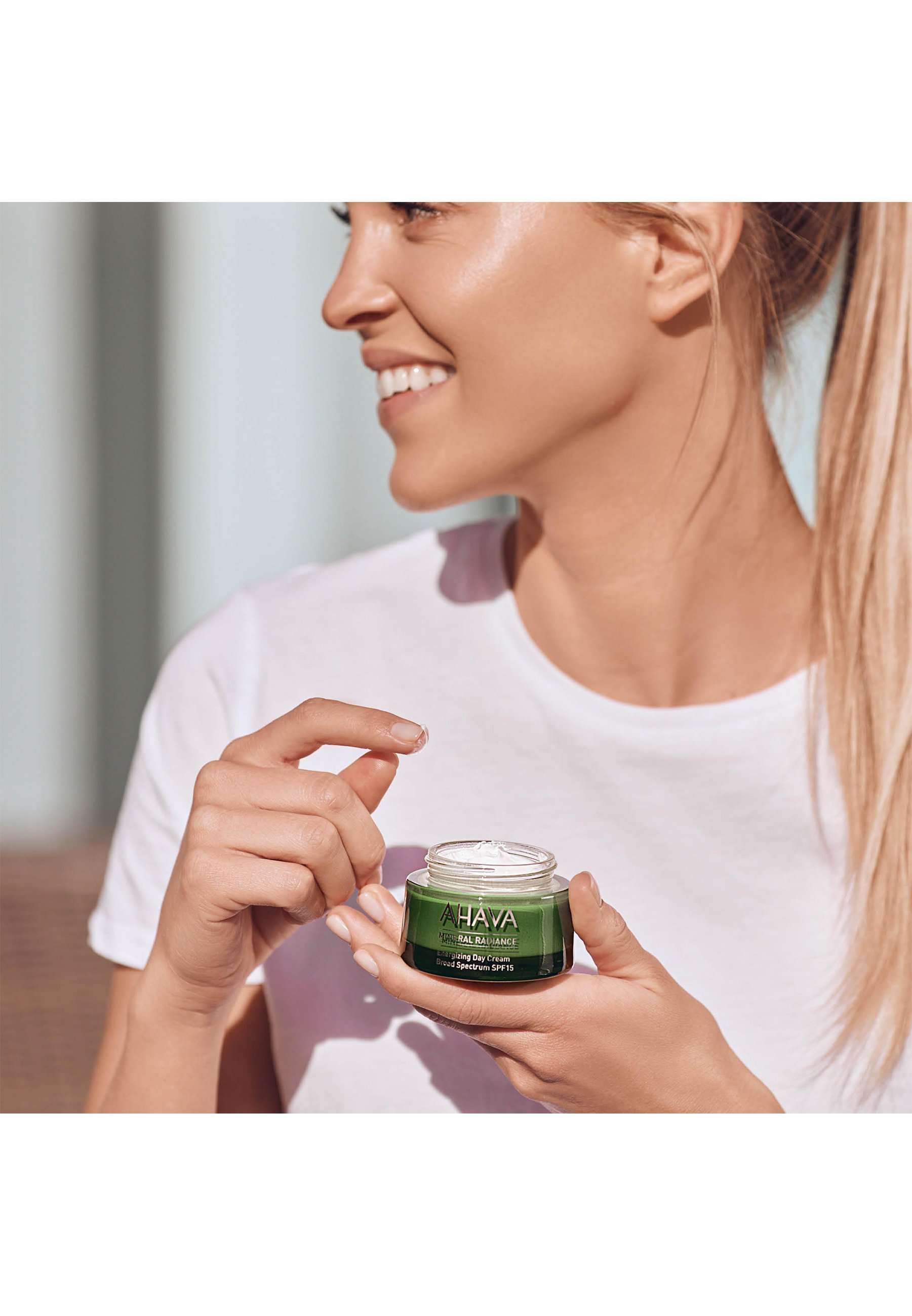 ahava mineral radiance day cream