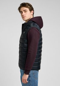 Lee STAND COLLAR PUFFER FOR REGULAR FIT - Weste - black