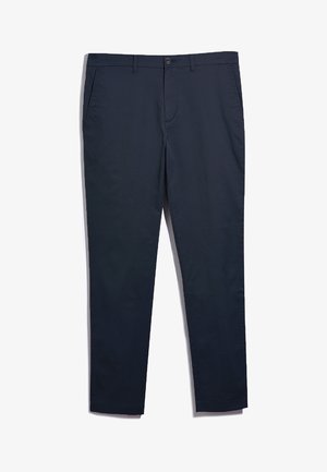 Marineblauwe broek met een vlakke voorkant, zijzakken en een enkele knoopsluiting. Gemaakt van gladde stof met een rechte pijpdesign.