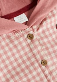 Next REGULAR FIT - GINGHAM STRAWBERRY HOODED   - Tunn jacka - pink