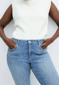 Mango Džíny Slim Fit - blue