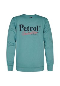 Sudadera turquesa de manga larga, cuello redondo y logo impreso de "Petrol Industries". Detalles de puños y dobladillo cosidos.