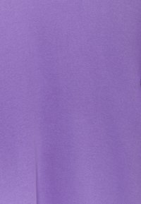 Pieces Petite Sweatshirt - purple
