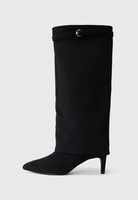 Atlasīts, black