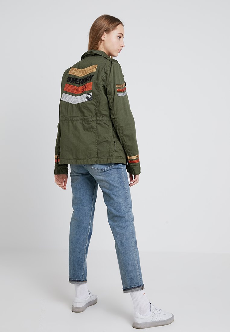 Superdry GLITTER ROCK ROOKIE Lett jakke khaki Zalando.no Superdry GLITTER ROCK ROOKIE Lett jakke khaki Zalando.no