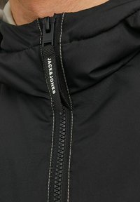 Jack & Jones Talvejope - crockery