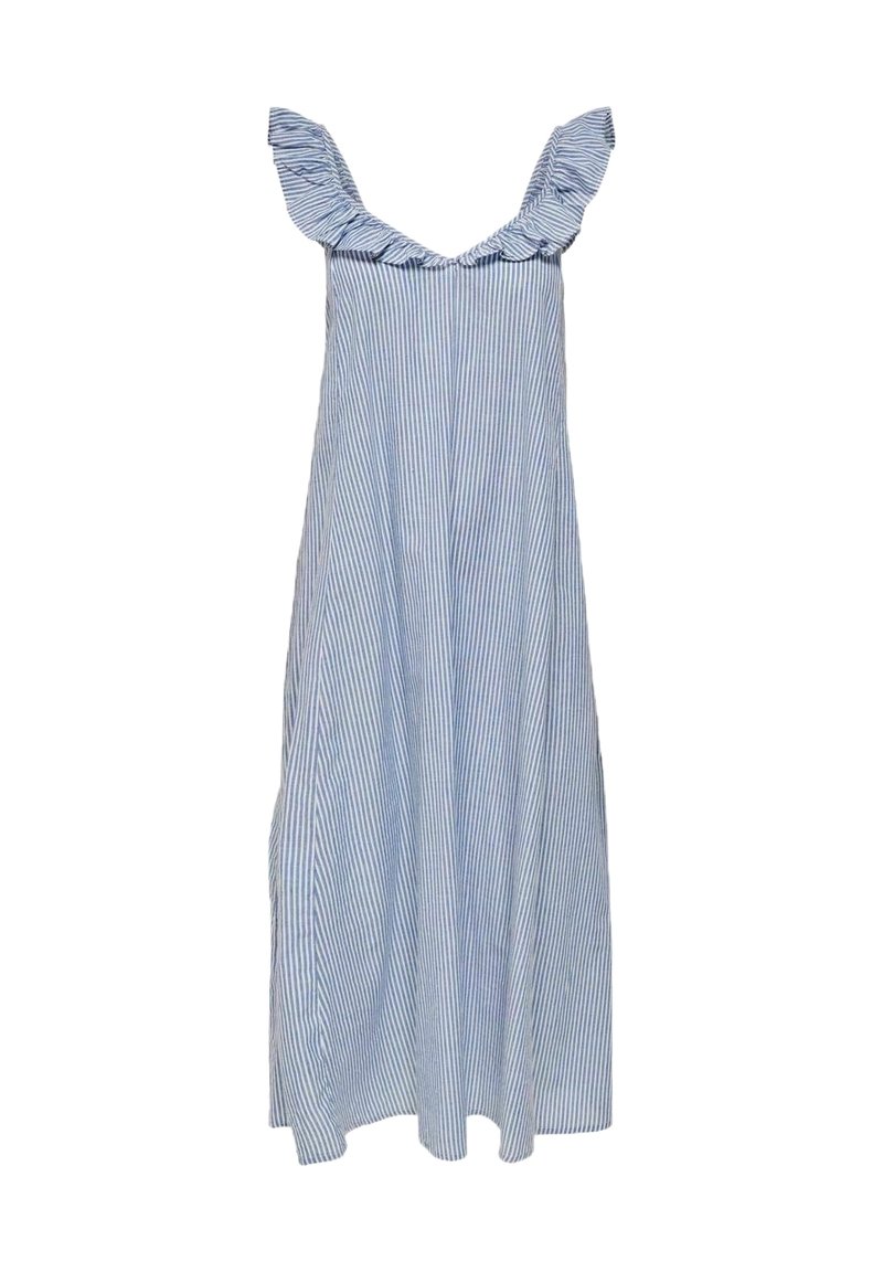 Pruhované modré šaty s volánovými ramínky, splývavou látkou a volnějším střihem, vyrobené z lehkého materiálu vhodného pro teplé počasí.