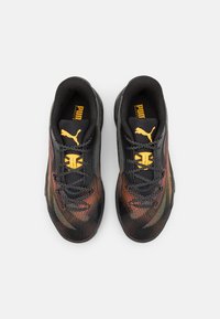 Puma ALL-PRO NITRO FIRE GLOW - Basketballsko - black/sun stream/sunset glow