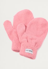 Mittens rosa lavorati a maglia con polsino a costine e una piccola etichetta bianca con la scritta "LIL'BOO". Texture morbida e forma arrotondata per il calore.