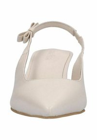 Beige slingback-schoen met een puntige neus, glad leren materiaal en een klein strikje op het bandje. Platte zool met minimale textuur.