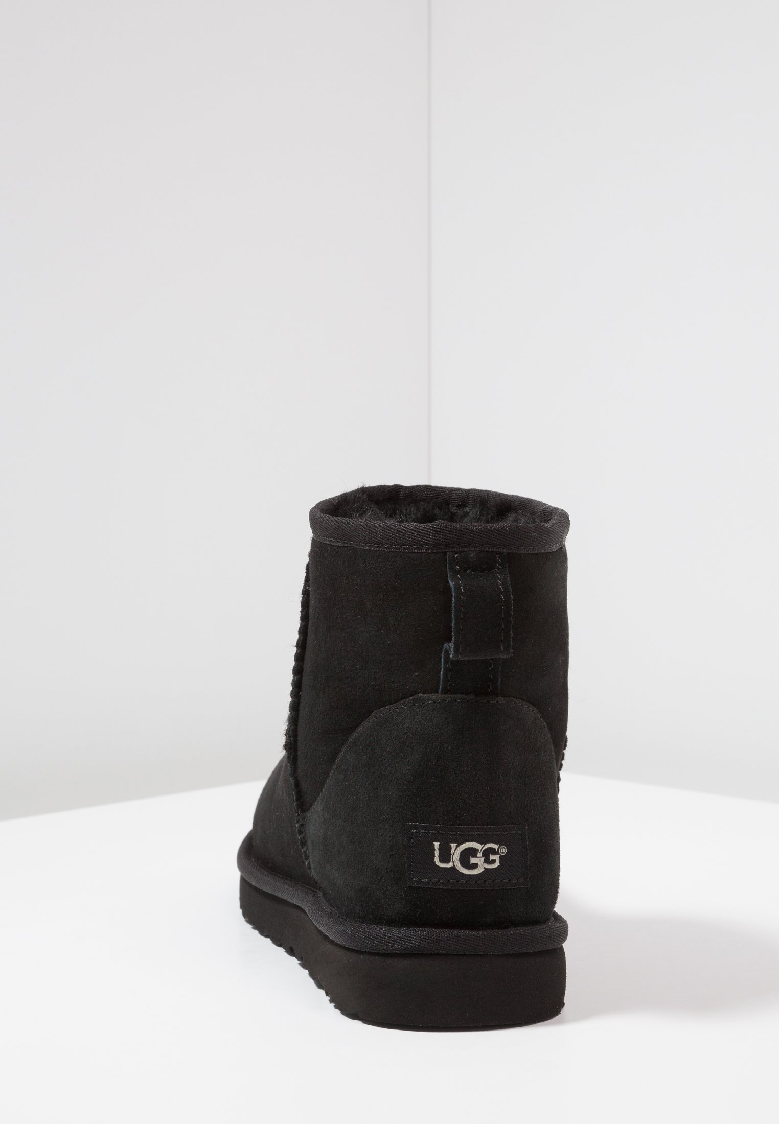 black and silver uggs