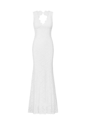 Abito bianco in pizzo con design senza maniche, scollatura ondulata e silhouette aderente che si apre in una gonna svasata. Motivo floreale intricato su tutto l'abito.