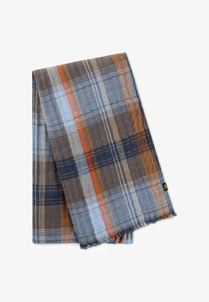 Gefalteter Wollschal mit blauem, braunem, orangefarbenem und beigem Karomuster und kleinem schwarzem Etikett auf weißem Hintergrund.