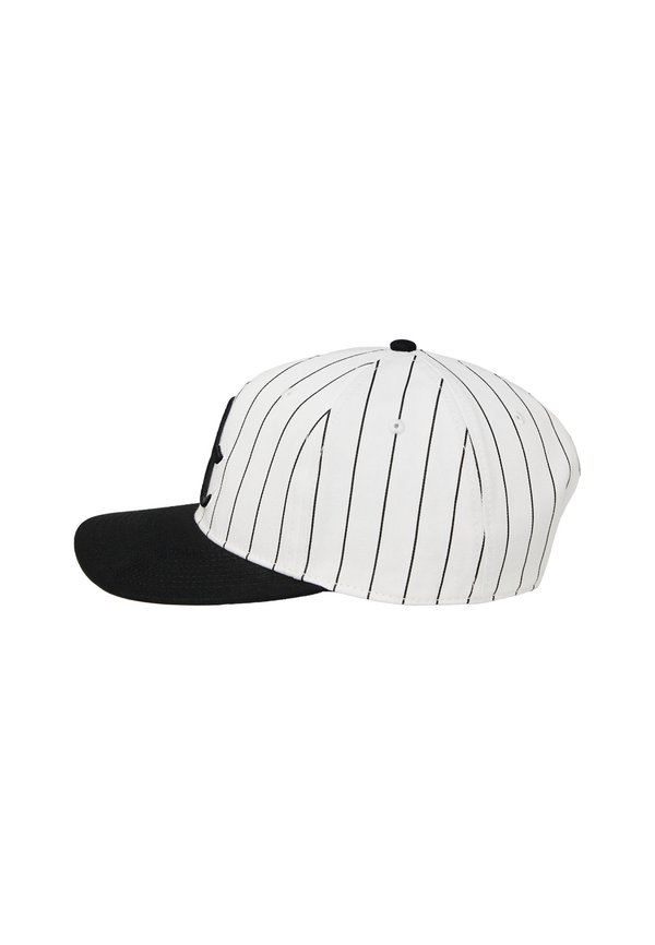 DUGOUT - Cap4