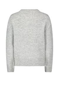 Hellgrauer Pullover mit gerippten Manschetten und Saum, Rundhalsausschnitt und einem strukturierten Strickmuster am Körper und den Ärmeln. Rückansicht gezeigt.