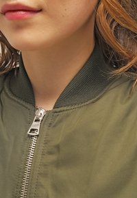 Topshop Bomberjacks - khaki