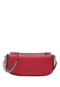 Czerwona torebka na ramię z teksturowanej skóry, z detalami w postaci srebrnego łańcuszka oraz czarnym tłoczonym logo Liebeskind Berlin z przodu.