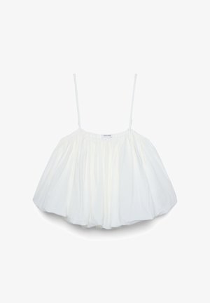 Top bianco senza spalline con orlo a bolle, sottili spalline e dettagli di tessuto raccolto lungo la scollatura.