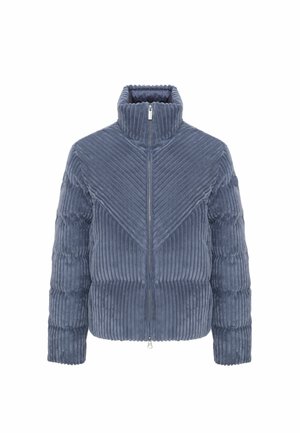 Veste en duvet en velours côtelé bleu avec un col montant, présentant un motif à côtes diagonal, une fermeture éclair sur le devant et une finition texturée.