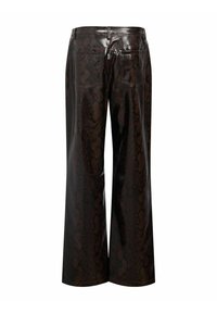 Pantalons en faux cuir marron taille haute avec une finition brillante, présentant un motif serpent, des jambes larges et des poches arrière.