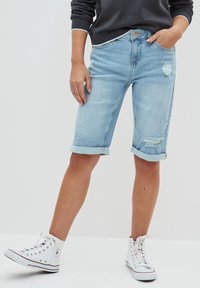 Next STRIPE KNEE - Denimové šortky - royal blue