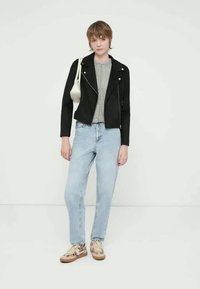 Vero Moda VMJOSE SHORT JACKET - Műbőr dzseki - black