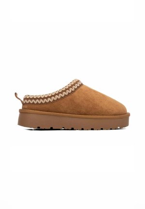 XTI, SLIPPER DE NIÑA PLANO - Pantuflas - camel