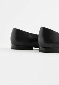 Next Bailarinas con hebilla - black