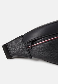 Tommy Hilfiger BUMBAG - Τσαντάκι μέσης - black