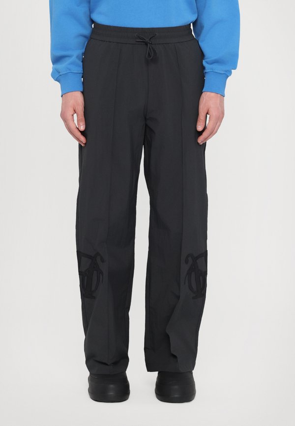 STRAIGHT LEG TRACK PANTS - Tracksuit bottoms