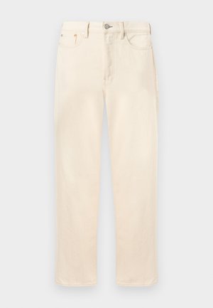 Kremfargede jeans med rette ben, frontknapper og glidelås, lommer foran og bak, og beltehemper, vist på en ensfarget bakgrunn.