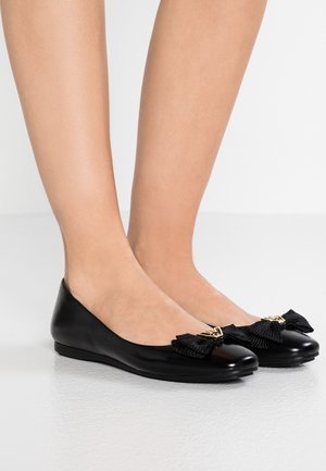 Emporio Armani Ballerinasko - black