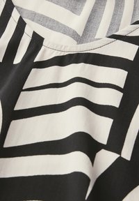 Street One BEDRUCKTE - Blouse - schwarz